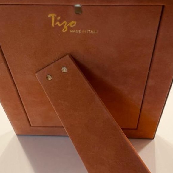 Tizo Made in Italy Composition Tortoise Picture Frame Stamp Gilt Embossed Verso - Picture 8 of 9